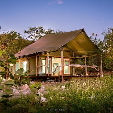 Ongava Tented Camp Okaukuejo Εξωτερικό φωτογραφία